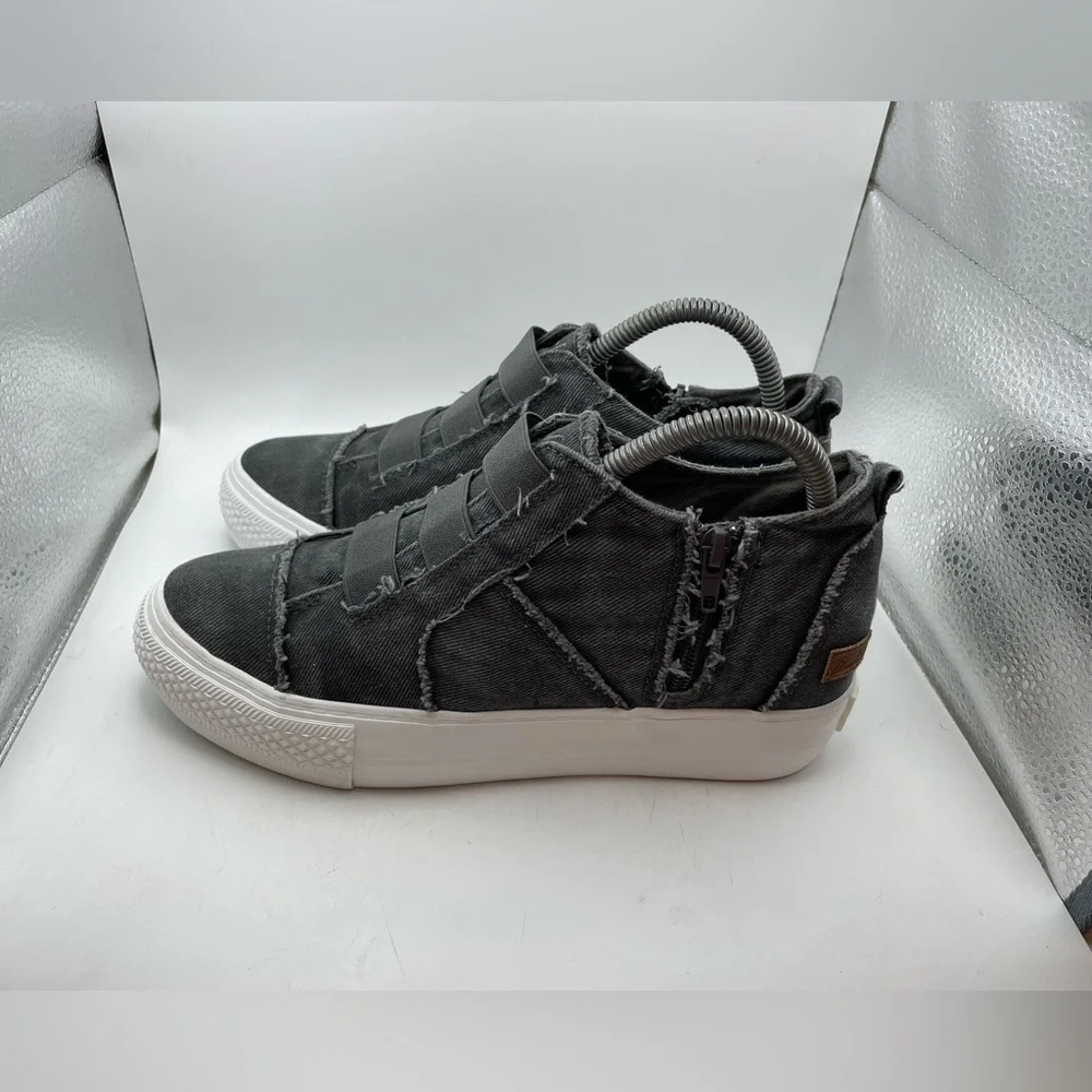 Blowfish Malibu womens platform slip on mid sneakers size 8.5